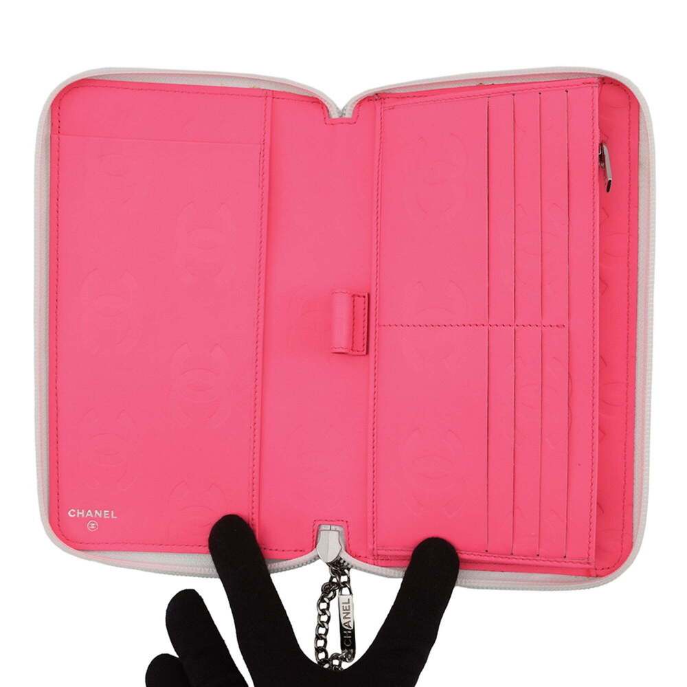 CHANEL Authentic Black Logo Wallet - Picture 4 of 16